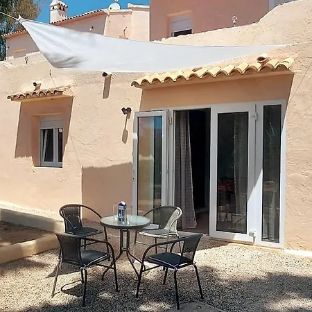 En Con Piscina Y Jardin - Ideal Grupos