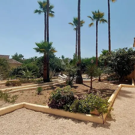 En Con Piscina Y Jardin - Ideal Grupos